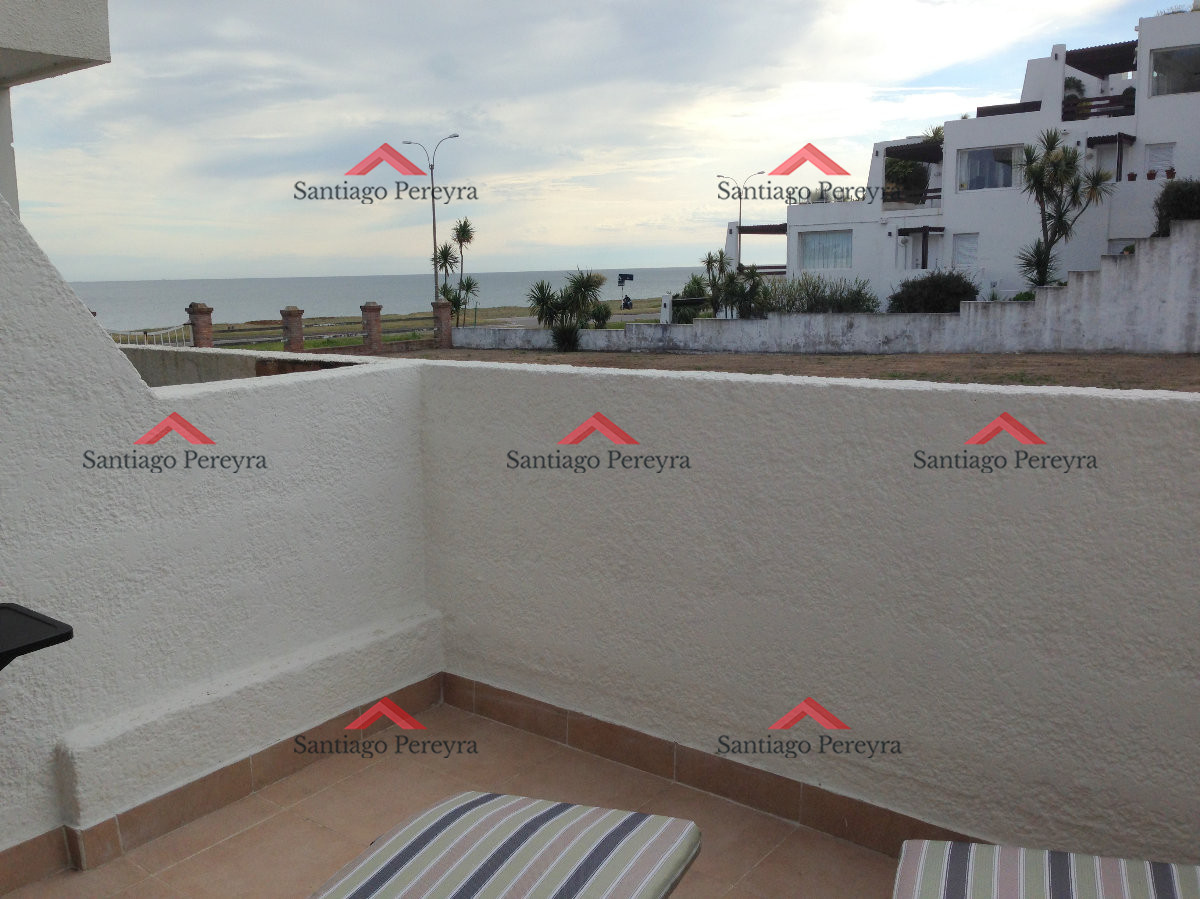 Apartamento ID.3066 - Apartamento primer piso en edificio frente al mar