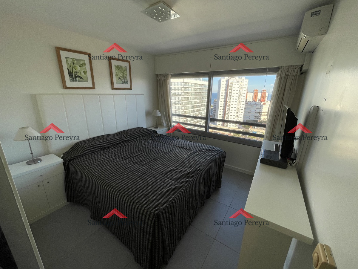 Apartamento ID.2086 - Alquiler a pasos de playa brava y mansa, 2 dormitorios, parrillero propio