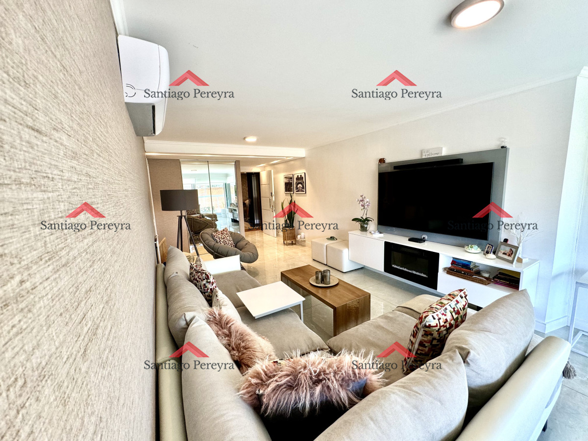 Apartamento ID.6821 - Espectacular en torre Premium a pasos del mar