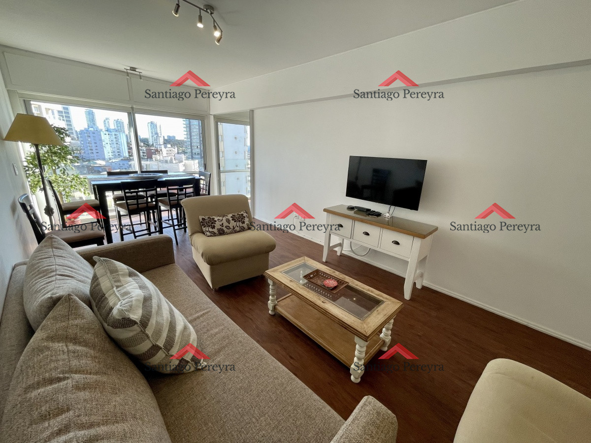 Apartamento ID.3166 - Apartamento reciclado como nuevo a 1 cuadra de la Playa