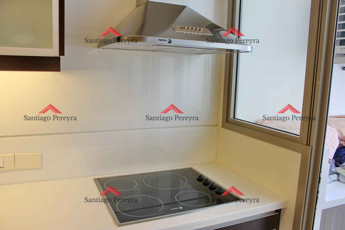 Apartamento ID.11438 - Apartamento de 3 dormitorios, primera linea frente al mar, en alquiler y venta, Punta del Este