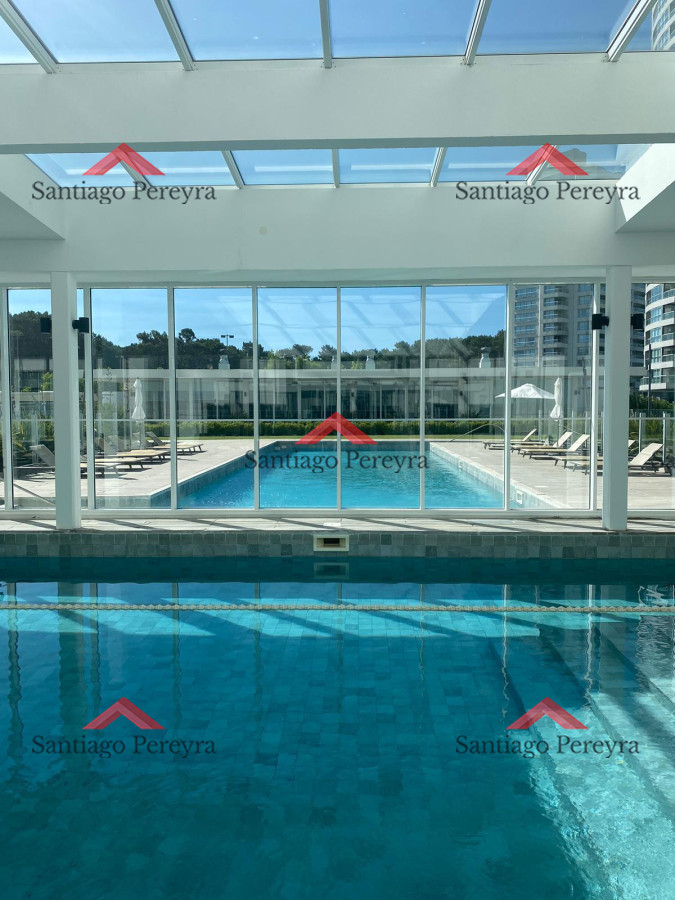 Apartamento ID.15752 - Apartamento de 3 dormitorios en torre de Categoria frente al mar 