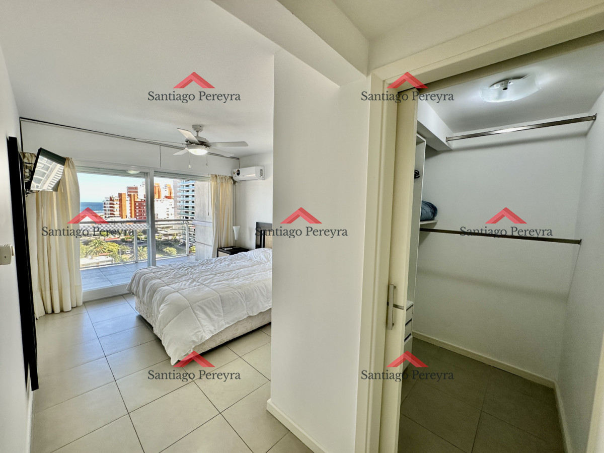Apartamento ID.16990 - Hermoso apartamento de 2 dormitorios con parrillero propio y vista a playa brava