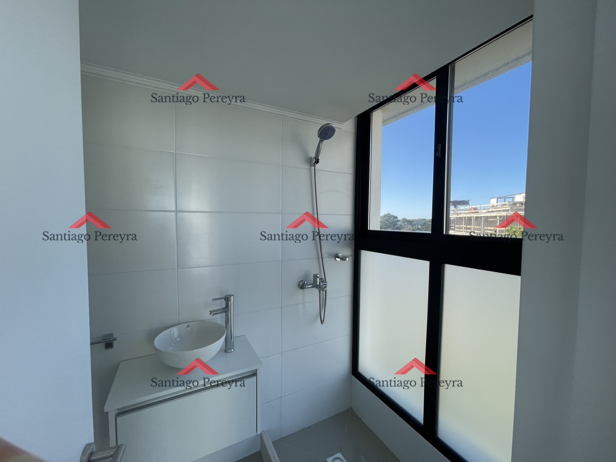 Apartamento ID.15276 - Espectacular Apartamento de tres dormitorios y dos baños en Edificio nuevo