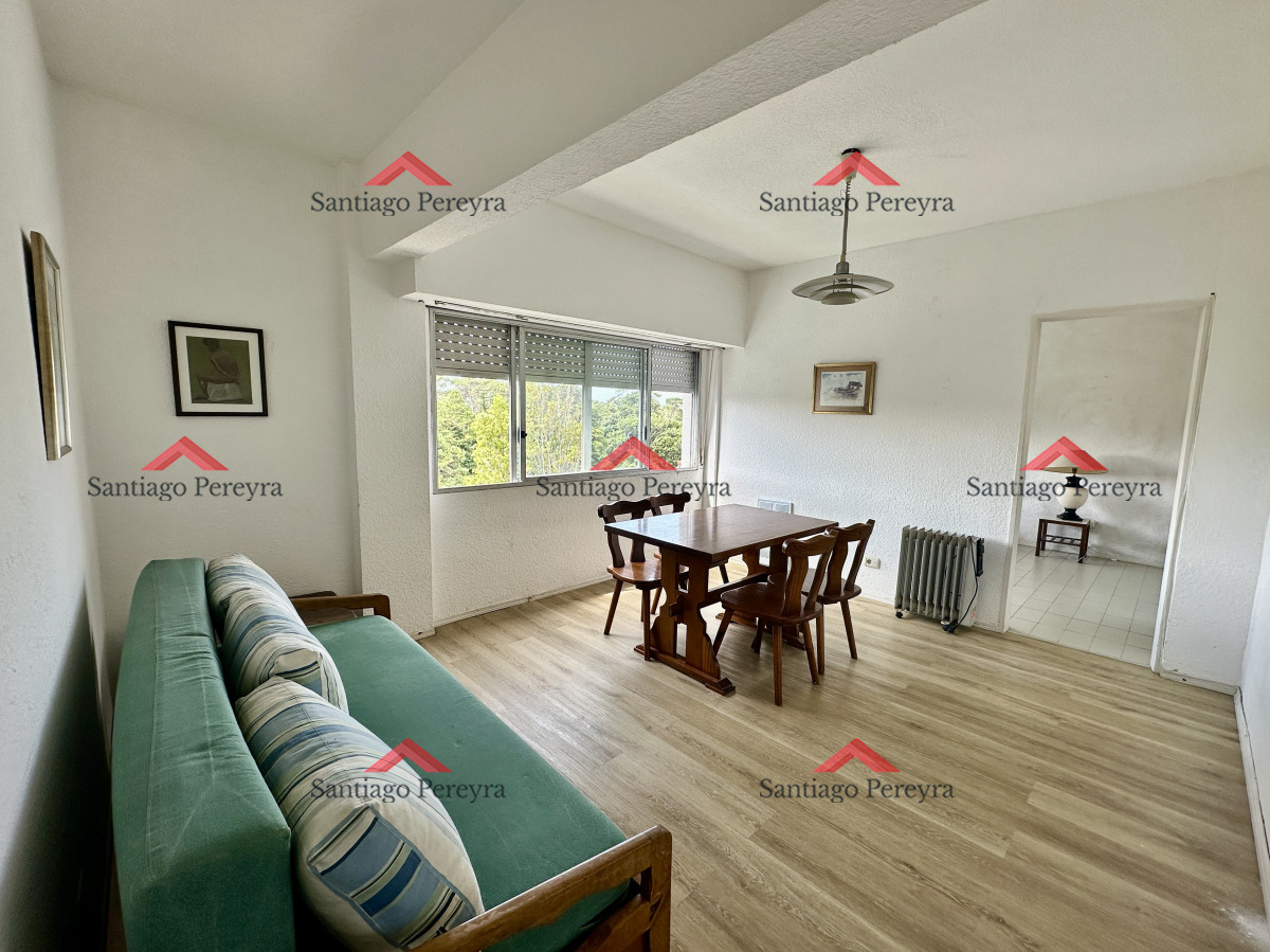 Apartamento ID.16092 - Un dormitorio en venta con vista al bosque