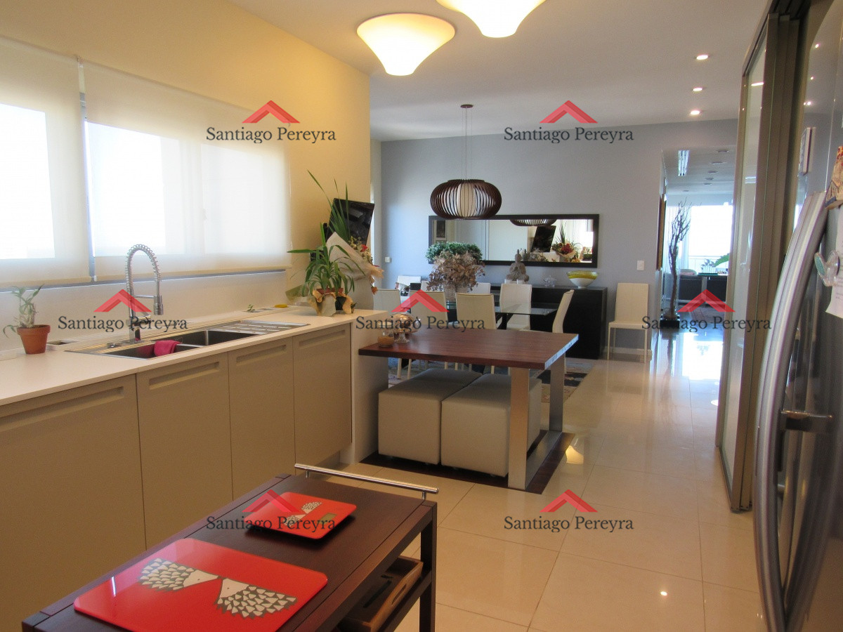 Apartamento ID.3300 - Espectacular Pent House primera linea de lujo en venta, piscina propia, 5 garages, barbacoa