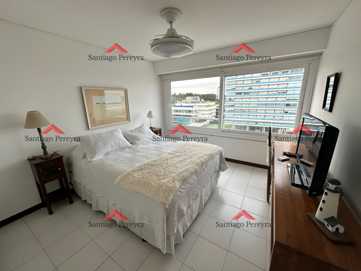 Apartamento ID.3432 - Excelente apartamento en torre de categoría frente a Playa Brava