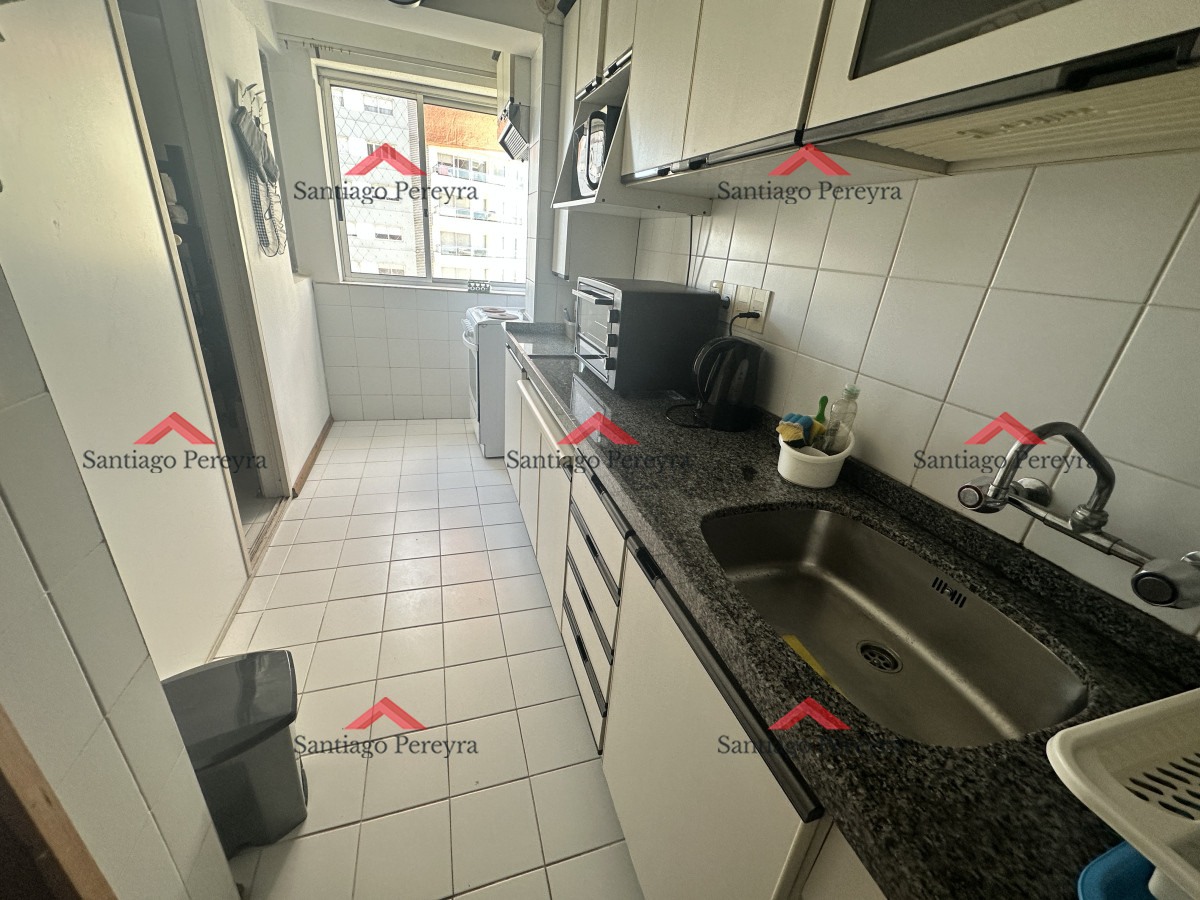 Apartamento ID.16177 - Apartamento de 2 dormitorios y dependencia en brava a metros del mar 
