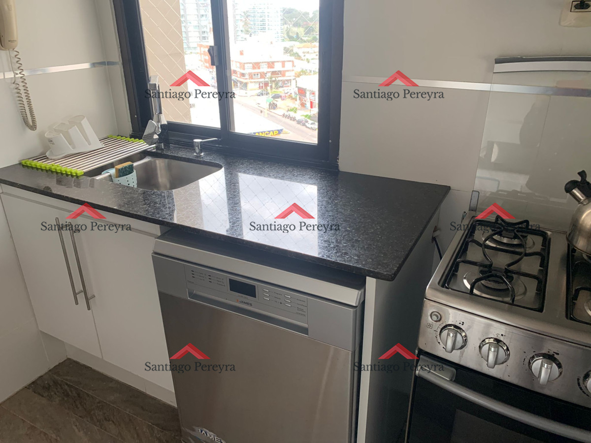 Apartamento ID.2693 - Apartamento en alquiler anual frente al Mar en Playa Brava