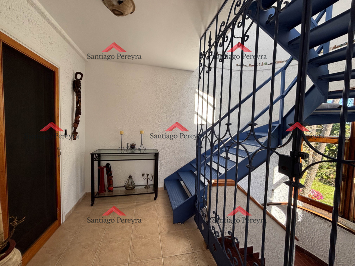 Apartamento ID.6982 - Pent House a una cuadra de la playa mansa con barbacoa propia y tres cocheras 