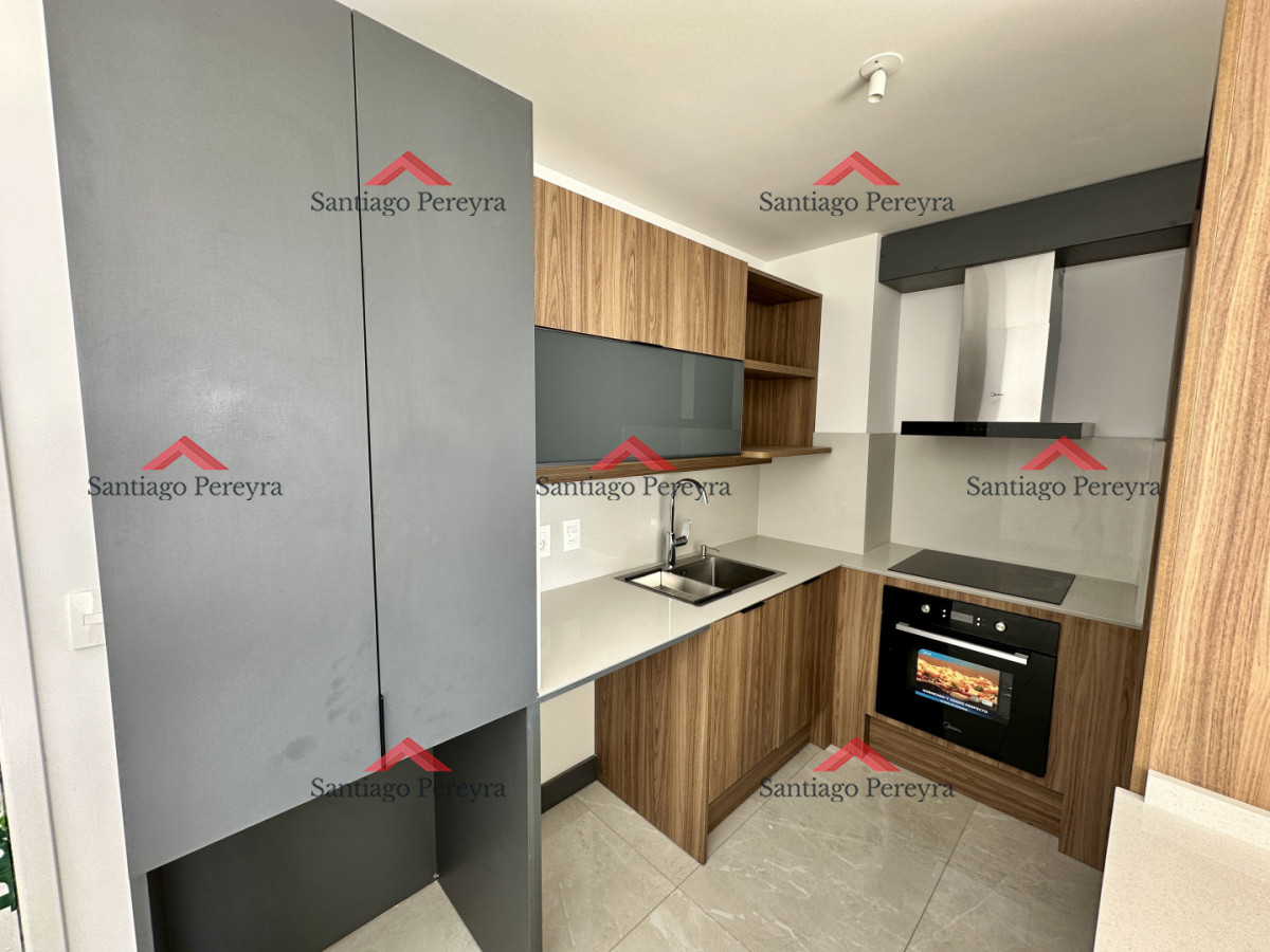 Apartamento ID.17032 - Dos dormitorios y dos baños en venta, zona Shopping Punta
