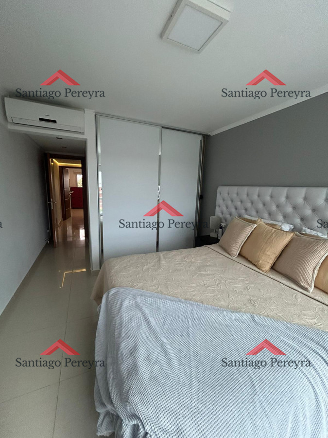 Apartamento ID.15862 - Apartamento de 2 dormitorios en torre de categoría a 1 cuadra de Playa Mansa