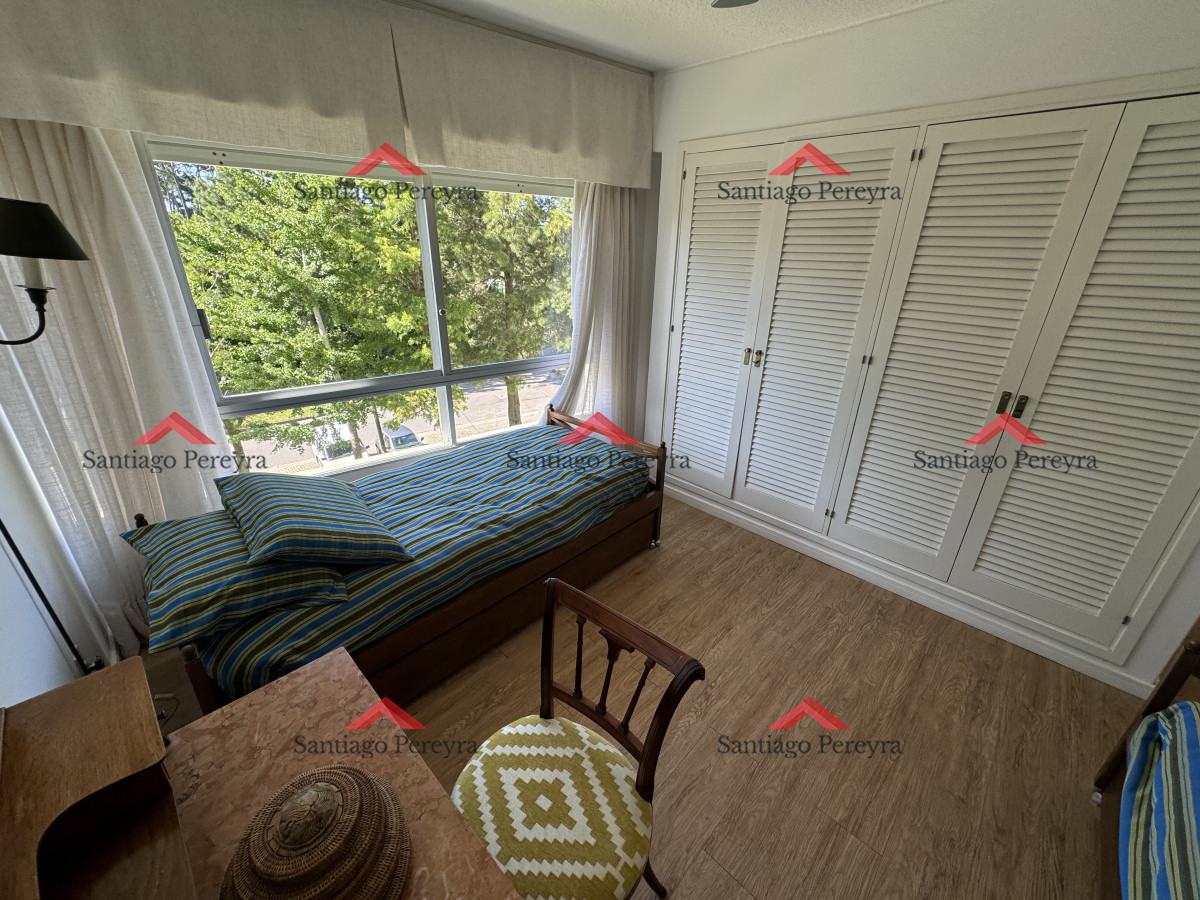 Apartamento ID.2448 - Apartamento en zona Punta Shopping