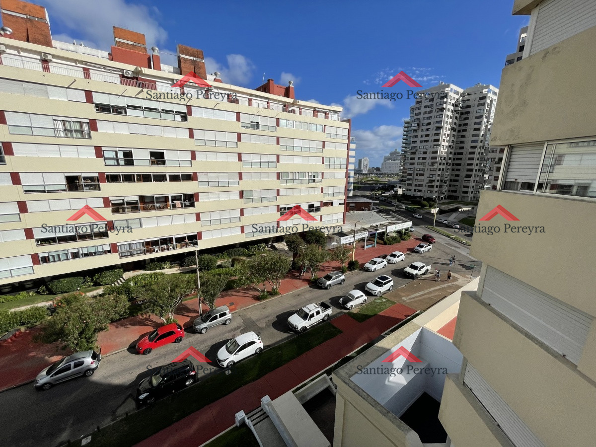 Apartamento ID.1813 - Apartamento de 1 dormitorio y medio en excelente ubicación 