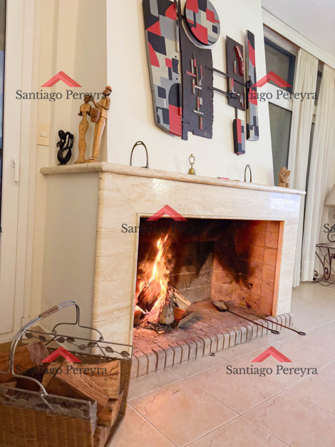 Apartamento ID.6982 - Pent House a una cuadra de la playa mansa con barbacoa propia y tres cocheras 