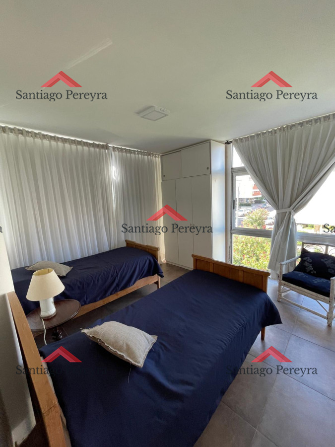 Apartamento ID.16421 - ALQUILER ANUAL 3 DORMITORIOS 