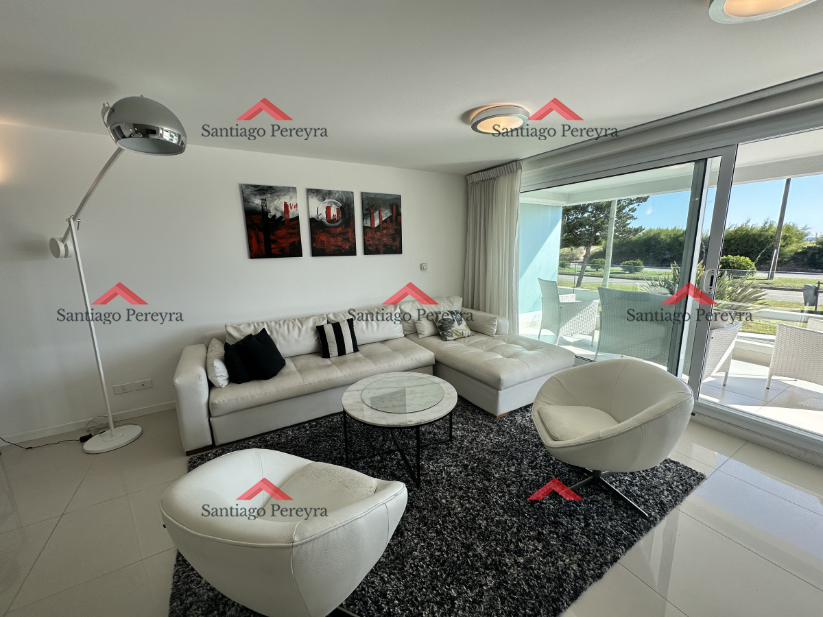 Apartamento ID.15750 - Hermoso apartamento con amplia terraza propia y patio propio