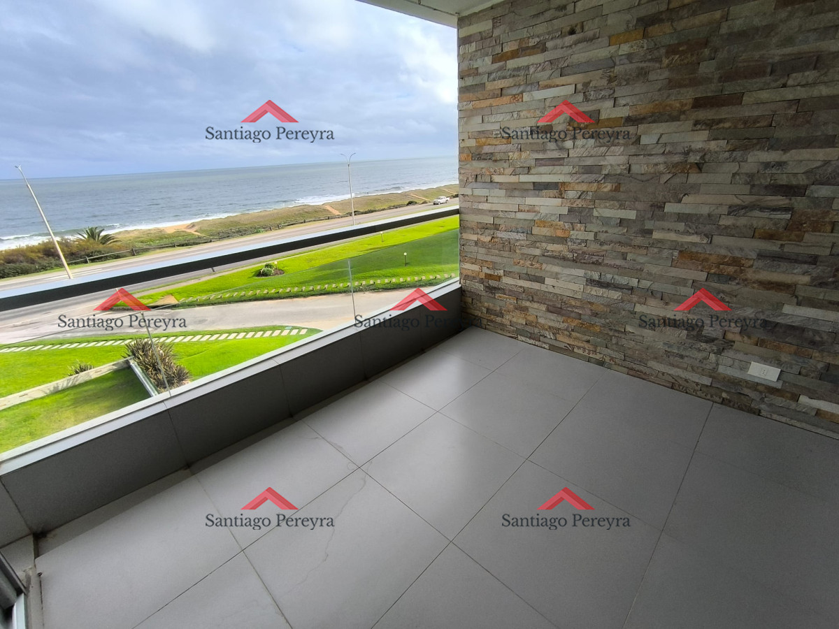 Apto de 2 dormitorios con Vista al Mar. - GoPunta - Portal Inmobiliario de Punta del Este - Maldonado
