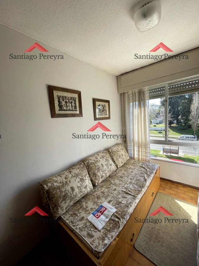 Apartamento ID.15154 - Apartamento 2 dormitorios y 2 baños + dependencia de servicio 