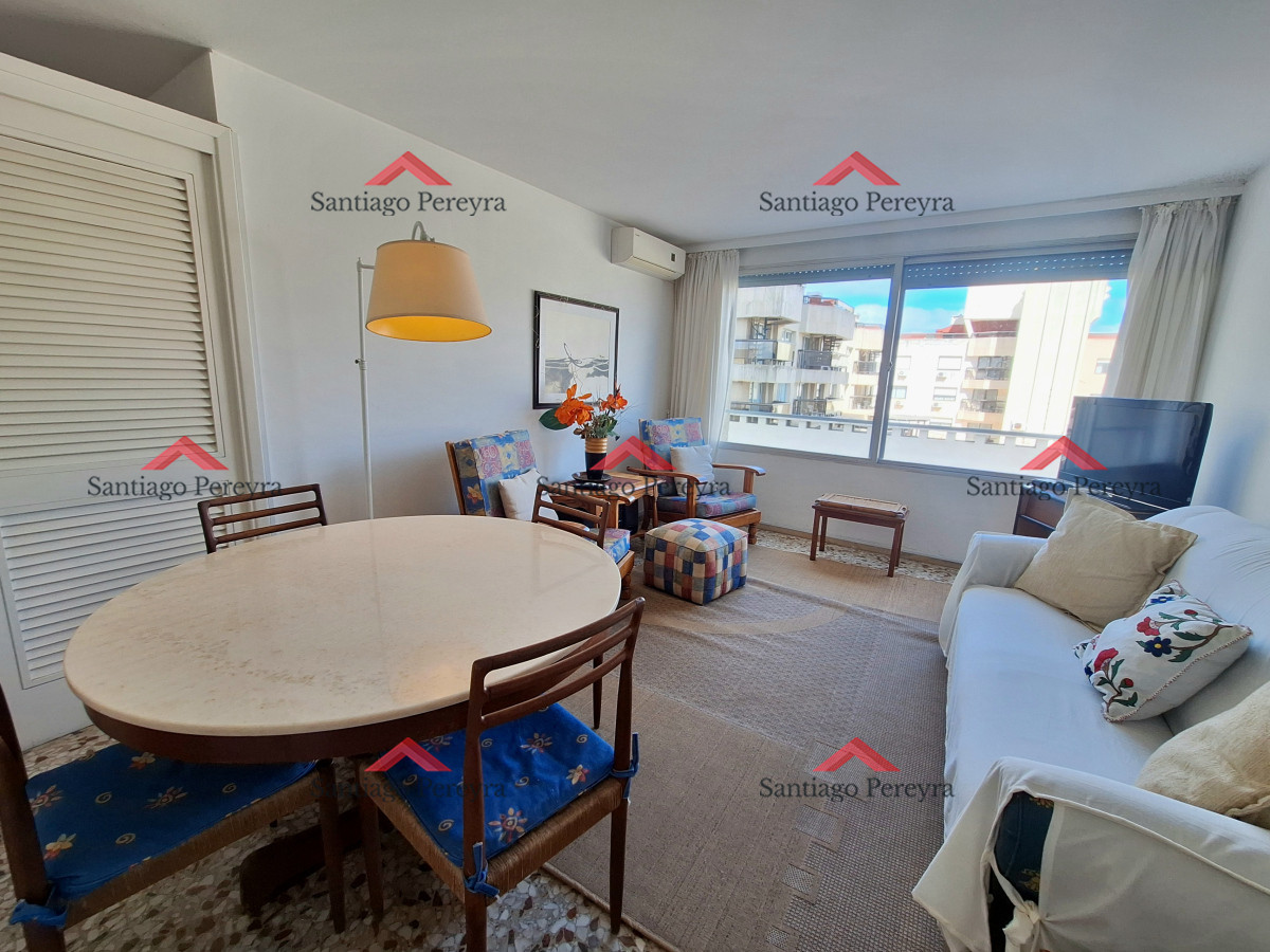 Apartamento ID.16011 - Apartamento en venta de un dormitorio con garaje