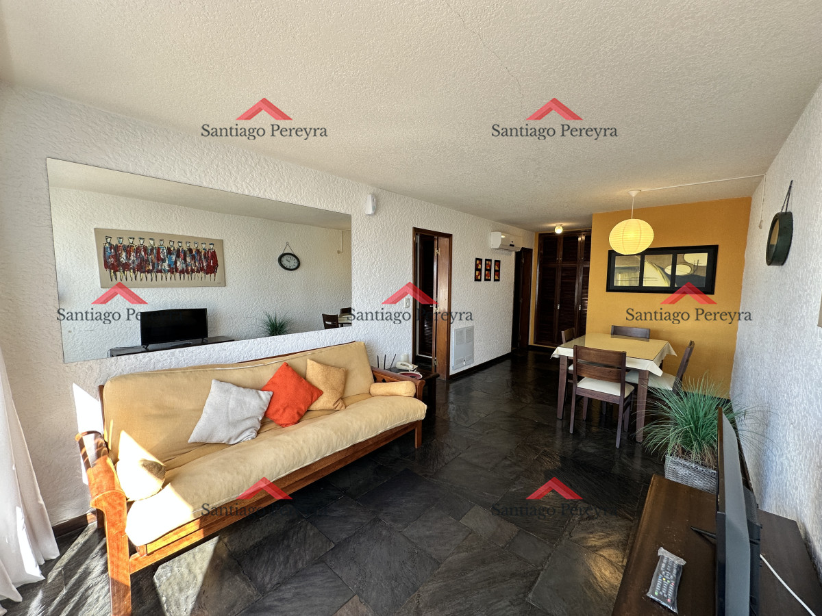 Apartamento ID.2283 - Un dormitorio con garaje y mucho sol