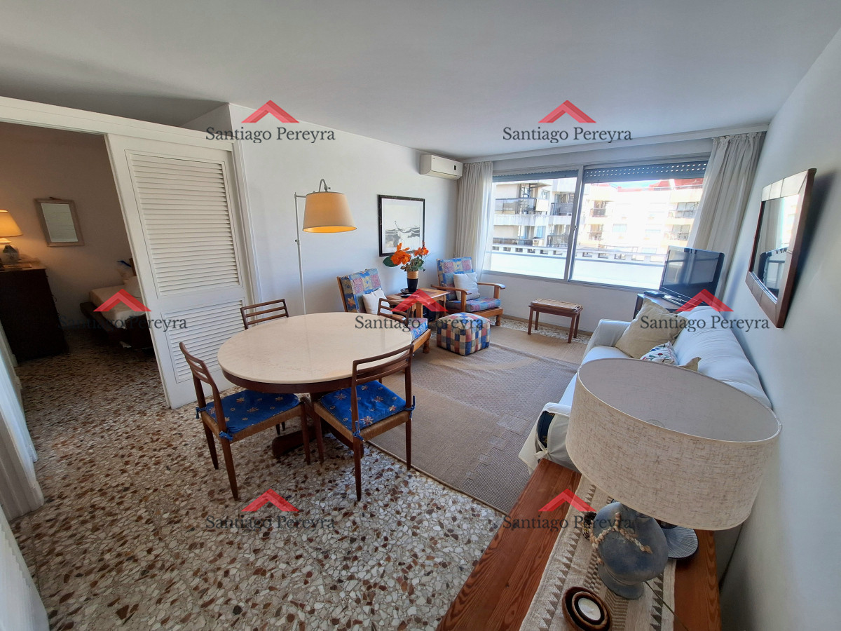 Apartamento ID.16011 - Apartamento en venta de un dormitorio con garaje