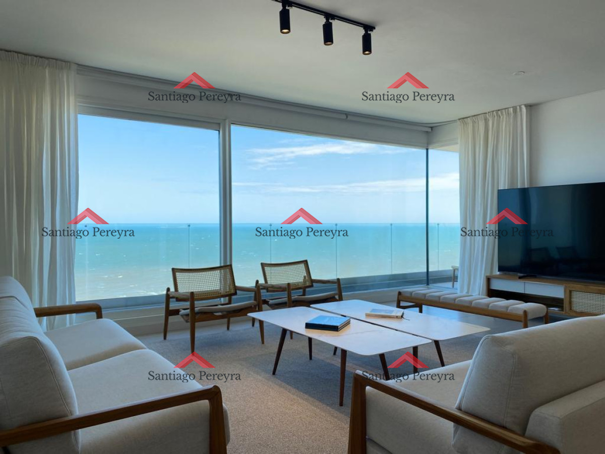 Apartamento ID.15752 - Apartamento de 3 dormitorios en torre de Categoria frente al mar 