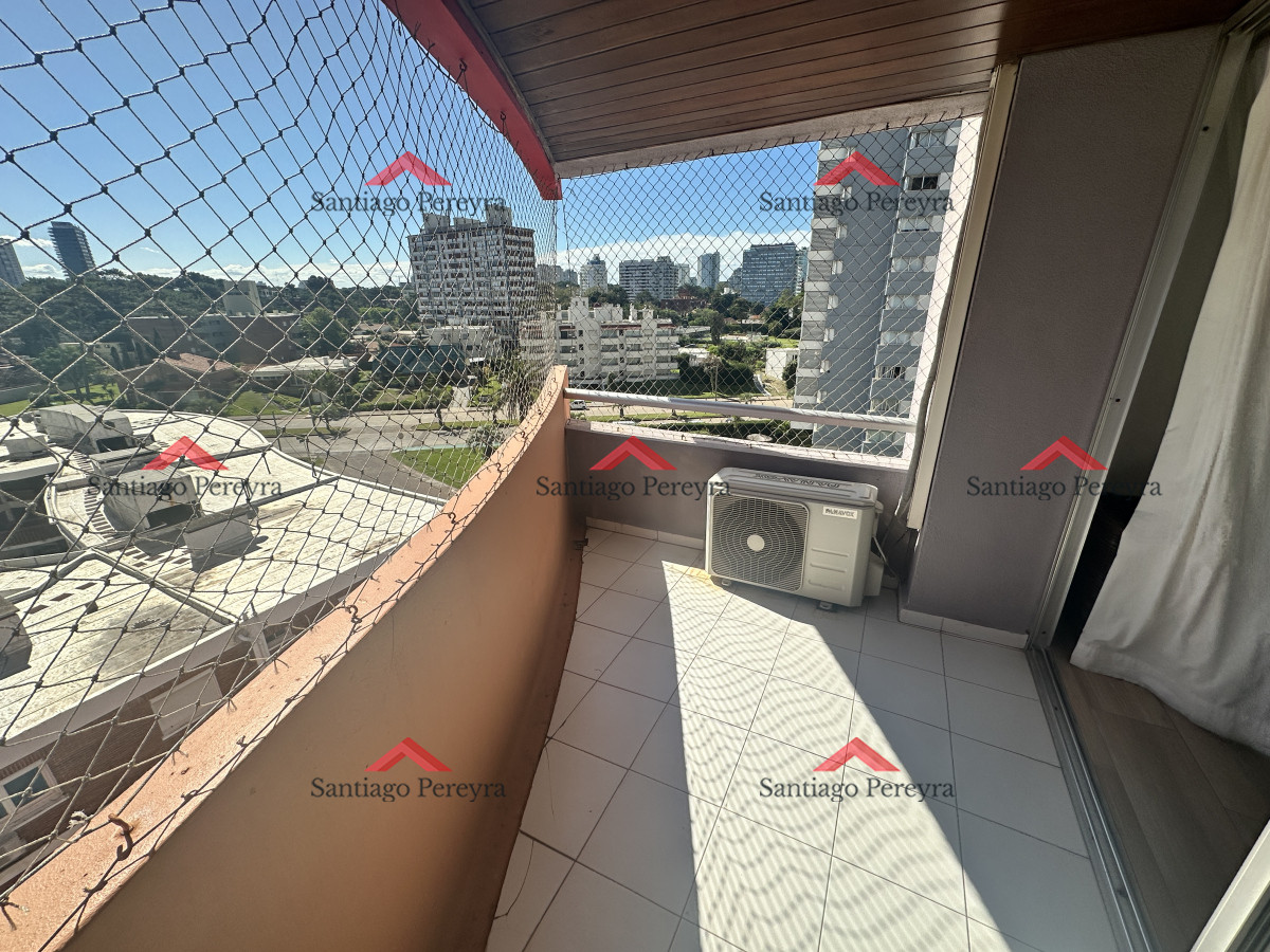 Apartamento ID.16177 - Apartamento de 2 dormitorios y dependencia en brava a metros del mar 