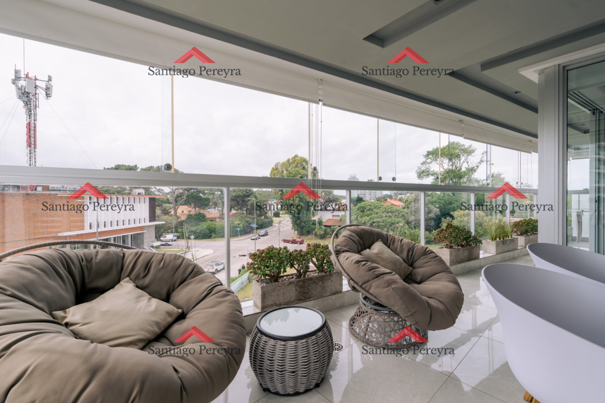 Apartamento ID.6821 - Espectacular en torre Premium a pasos del mar