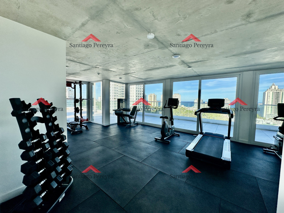 Apartamento ID.17032 - Dos dormitorios y dos baños en venta, zona Shopping Punta