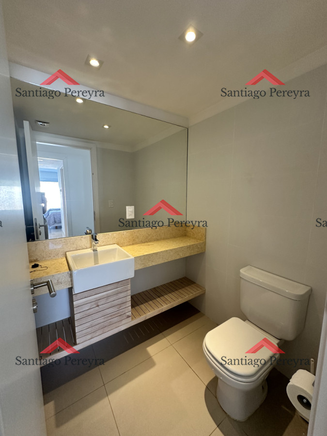 Apartamento ID.15750 - Hermoso apartamento con amplia terraza propia y patio propio