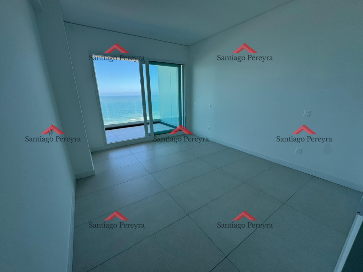 Apartamento ID.16929 - Primera linea brava en venta