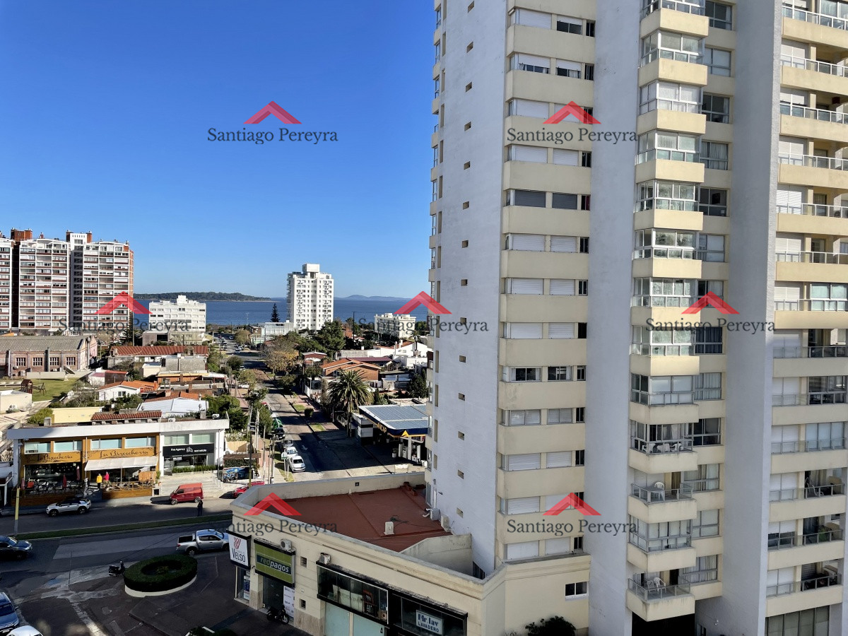 Apartamento ID.3166 - Apartamento reciclado como nuevo a 1 cuadra de la Playa