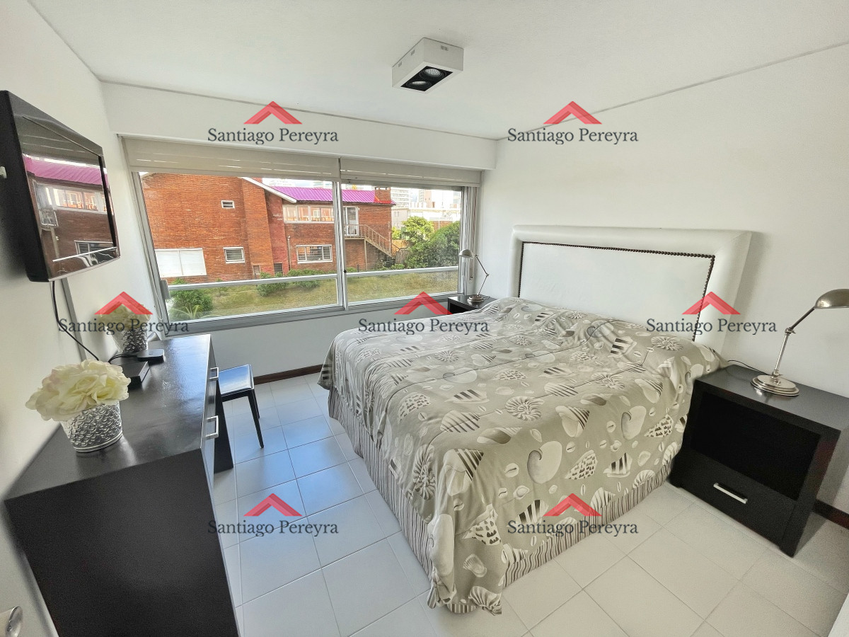 Apartamento ID.2141 - Apartamento en venta primera linea playa brava