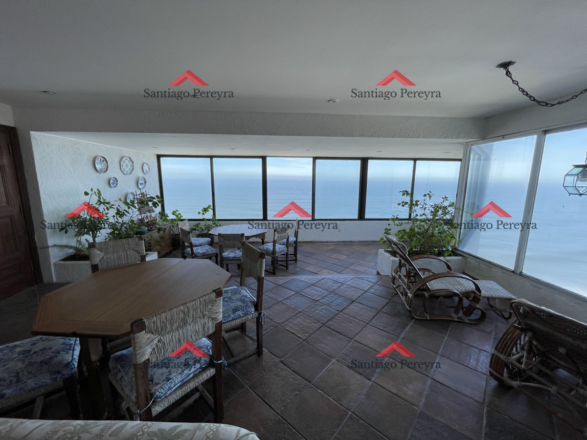 Apartamento ID.13010 - Amplio apartamento en Península con hermosa vista 
