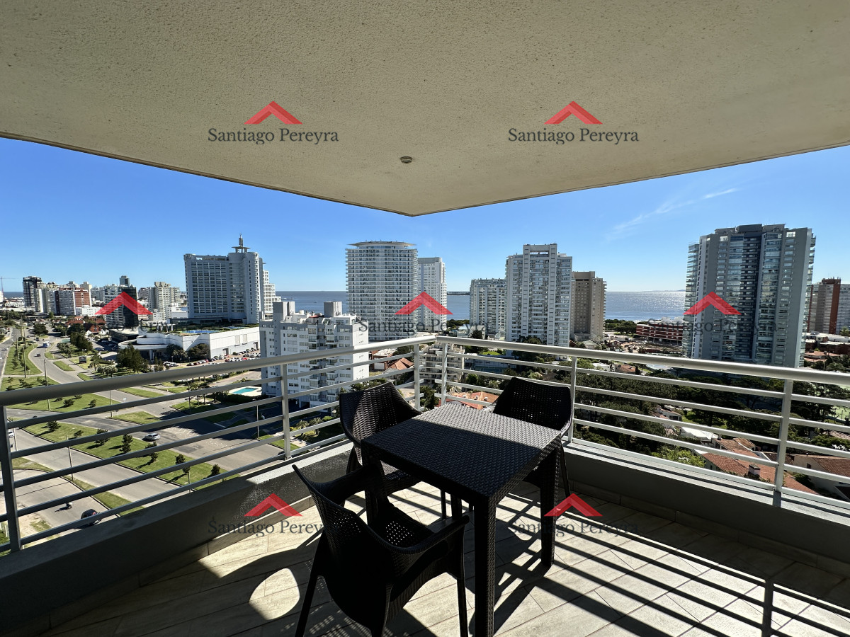 Apartamento ID.16377 - Dos dormitorios en venta con vista a playa mansa