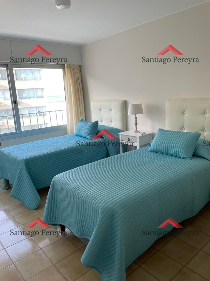 Apartamento ID.2417 - Amplio apartamento con vista al mar en Peninsula