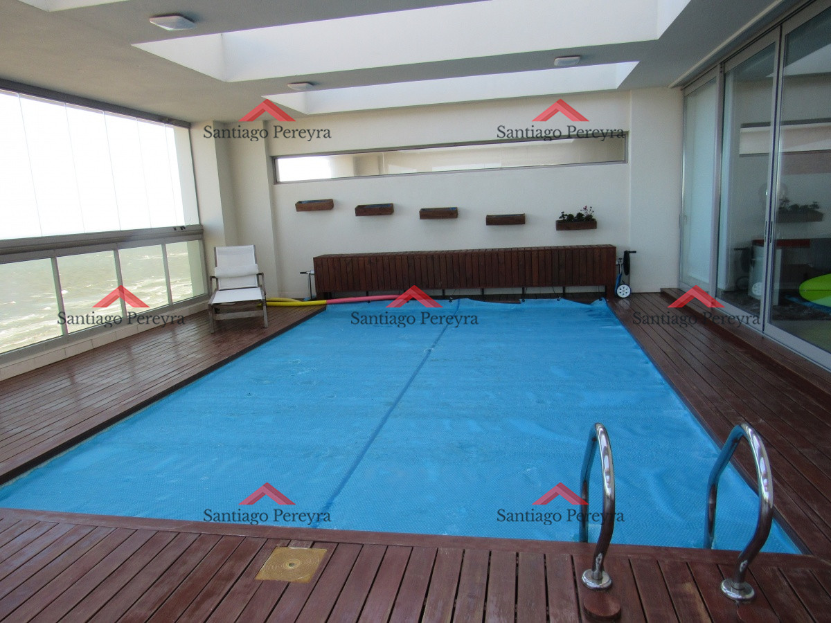 Apartamento ID.3300 - Espectacular Pent House primera linea de lujo en venta, piscina propia, 5 garages, barbacoa