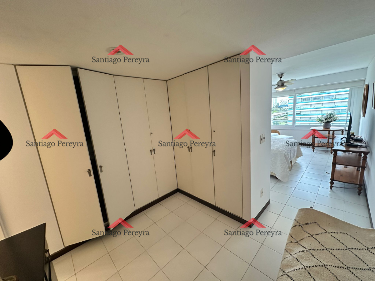 Apartamento ID.3432 - Excelente apartamento en torre de categoría frente a Playa Brava