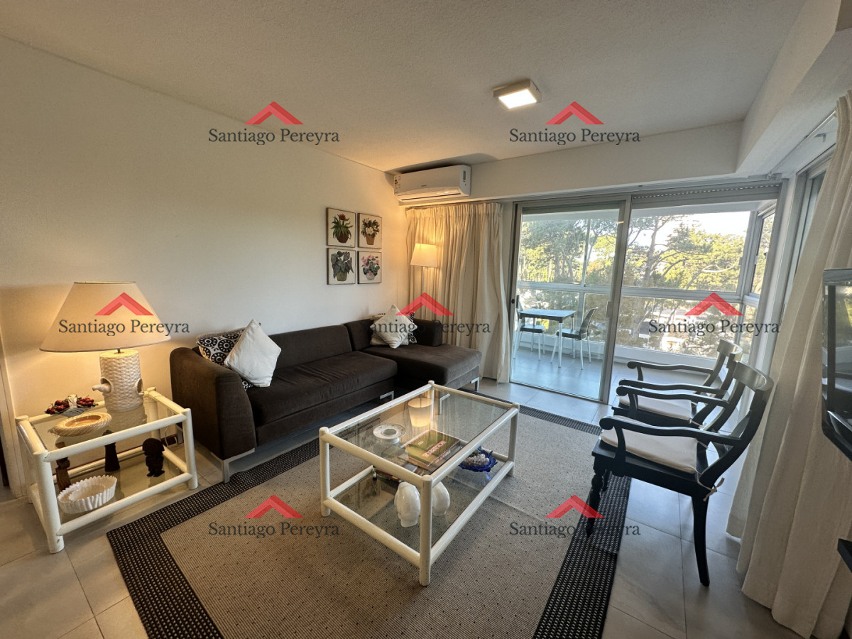 Apartamento ID.17135 - Apartamento en venta de dos dormitorios con garaje listo para entrar