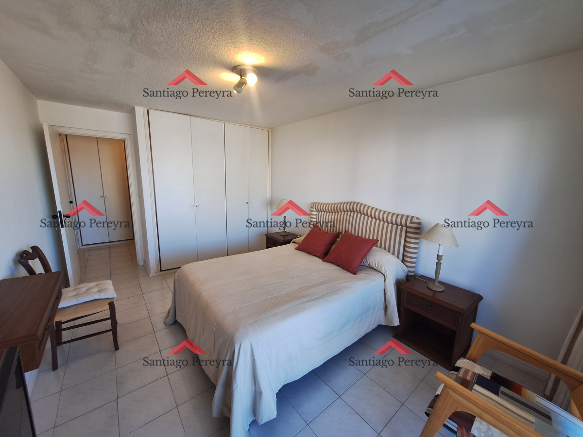 Apartamento ID.16523 - Hermoso y amplio apartamento de 1 dormitorio y medio con vista al mar 