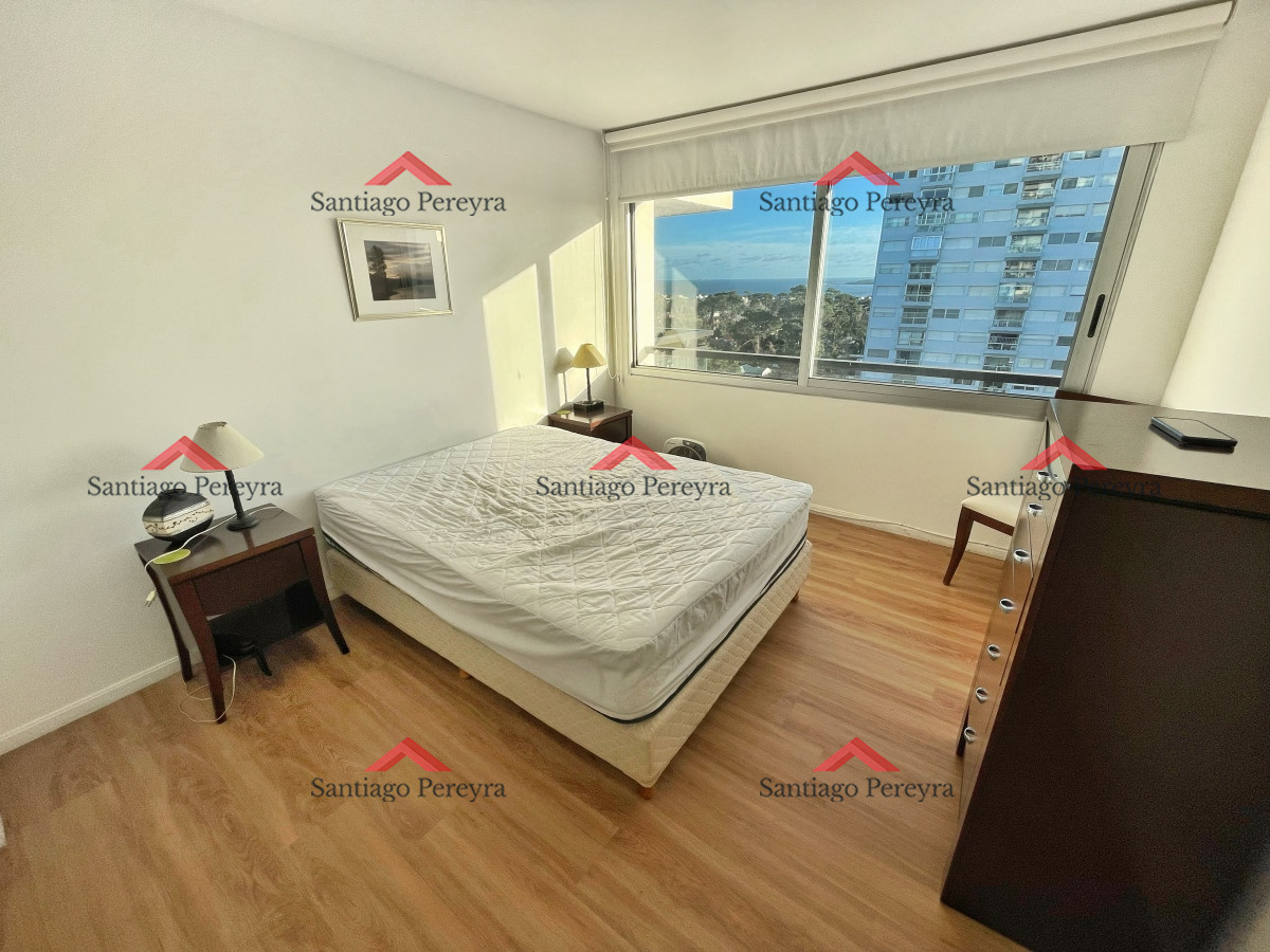 Apartamento ID.14424 - Hermoso apartamento en venta, con vista a la mansa y excelentes amenities 2 dormitorios 2 baños lavadero y terraza