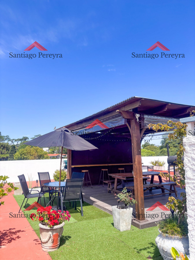 Apartamento ID.6982 - Pent House a una cuadra de la playa mansa con barbacoa propia y tres cocheras 