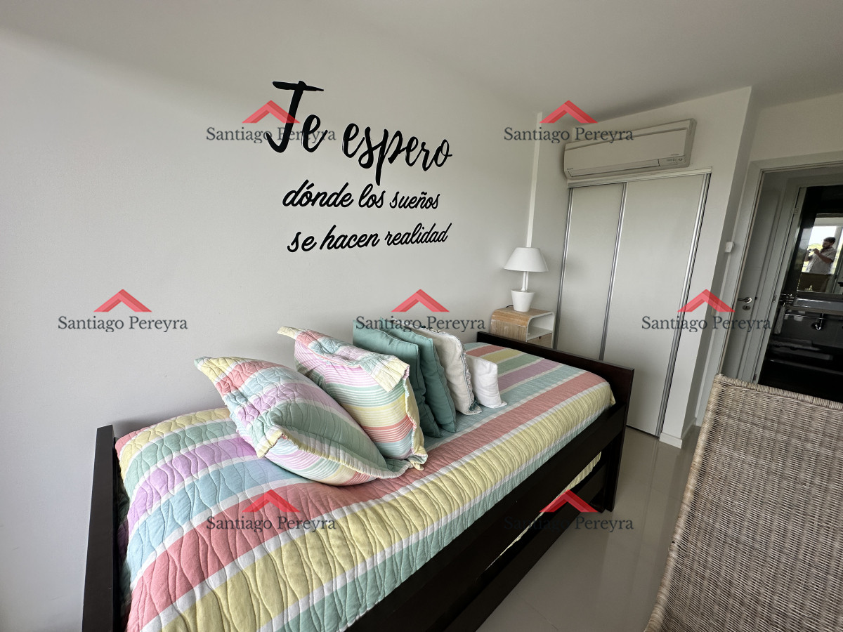 Apartamento ID.15828 - Apartamento de 2 dormitorios con amplia terraza