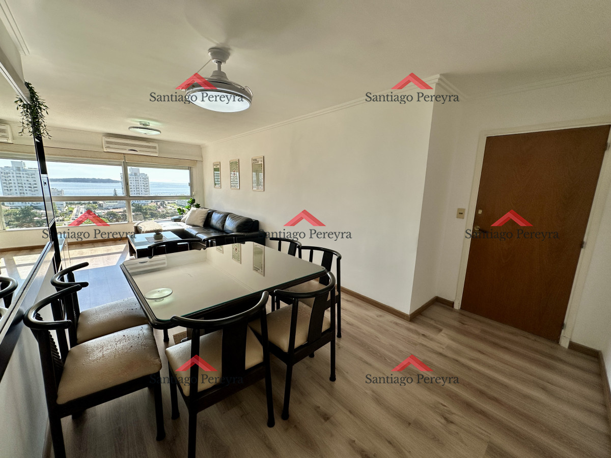 Apartamento ID.1732 - Tres dormitorios en venta con doble garaje