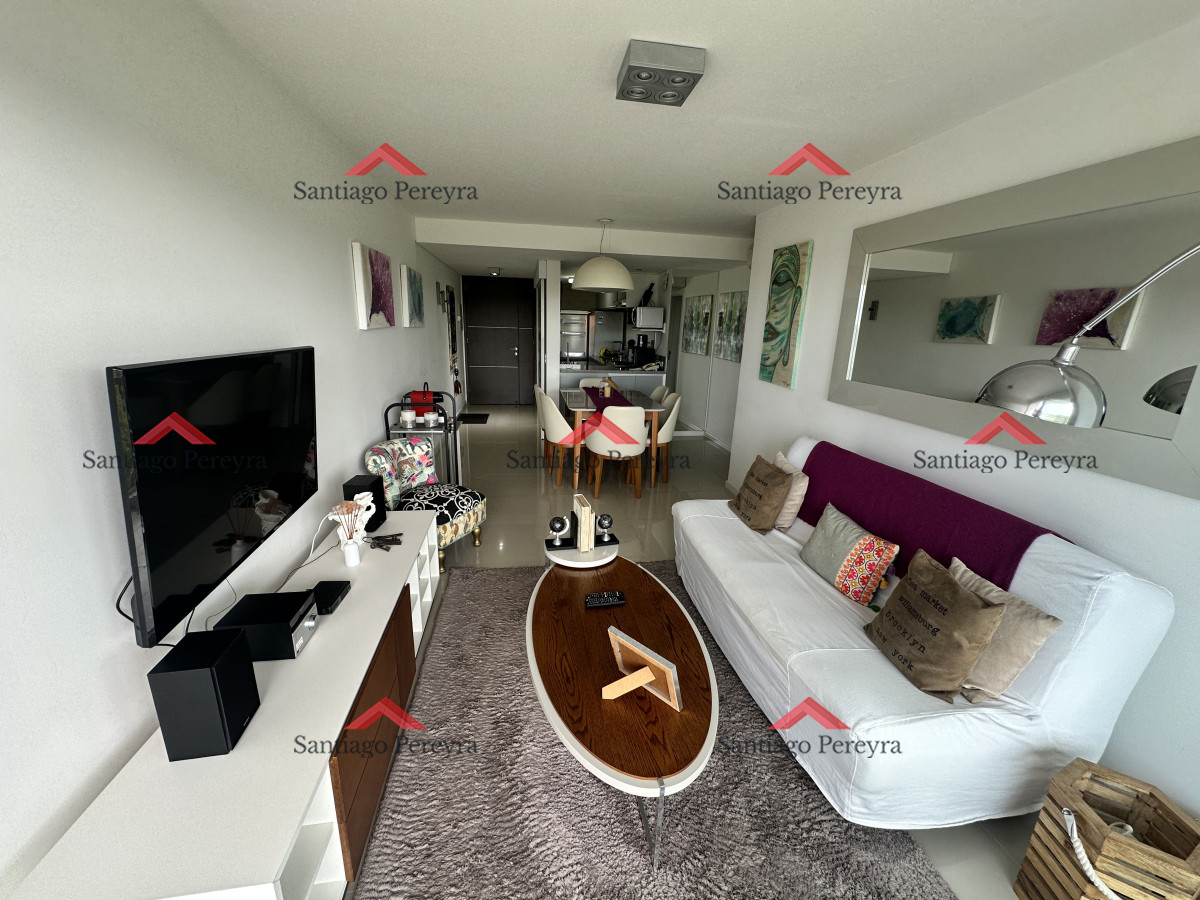 Apartamento ID.15828 - Apartamento de 2 dormitorios con amplia terraza