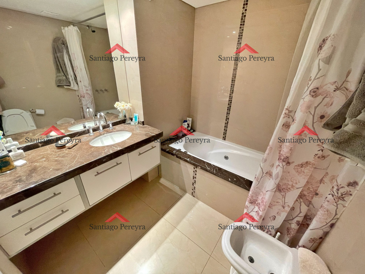 Apartamento ID.2058 - Hermoso apartamento con vista al mar en Playa Mansa