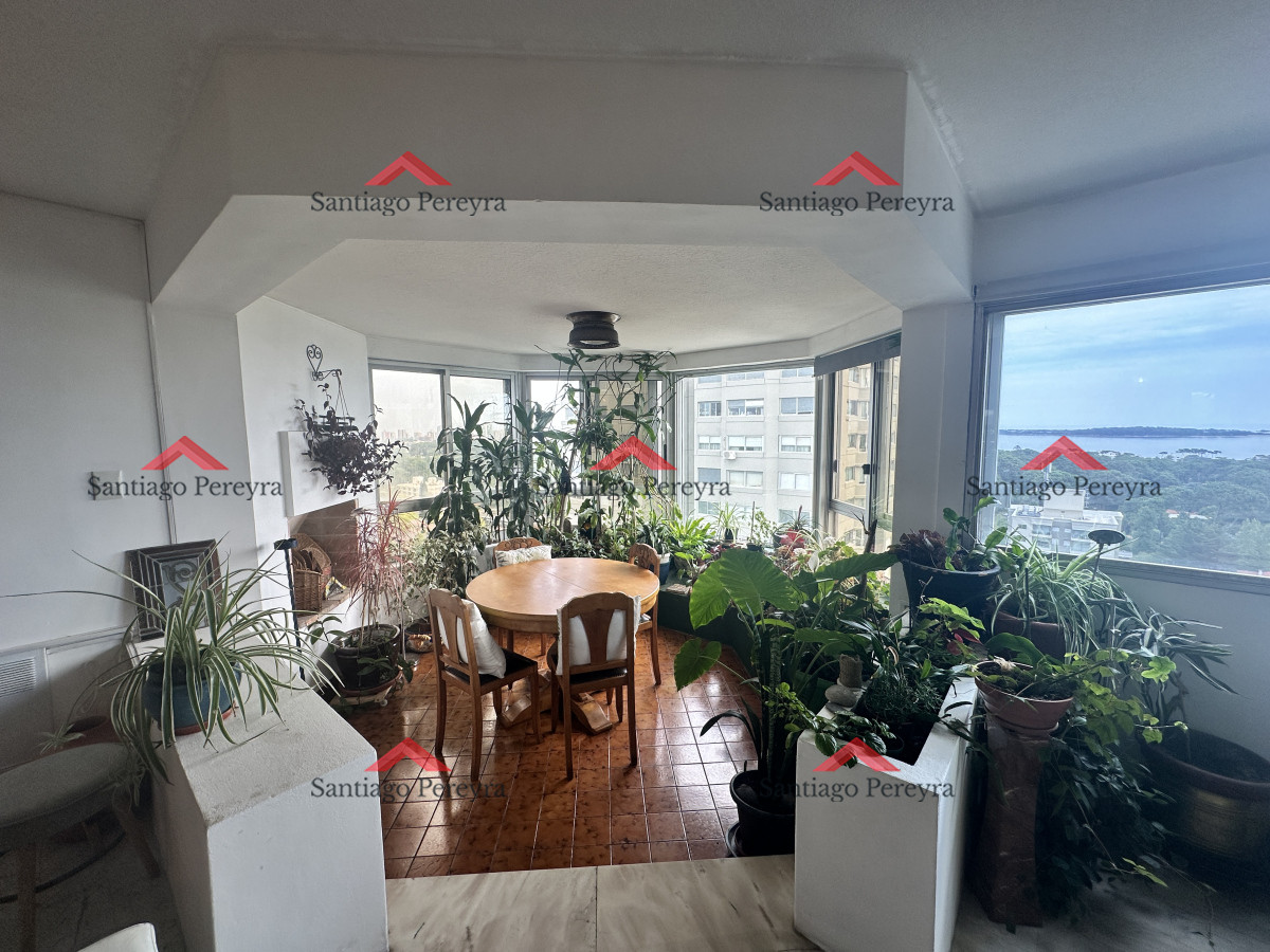 Apartamento ID.16045 - Apartamento 3 dormitorios y dependencia en Roosevelt 