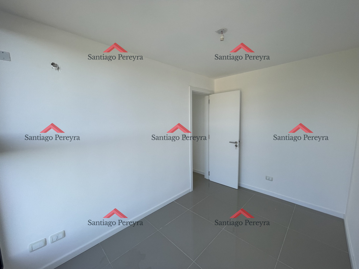 Apartamento ID.15276 - Espectacular Apartamento de tres dormitorios y dos baños en Edificio nuevo