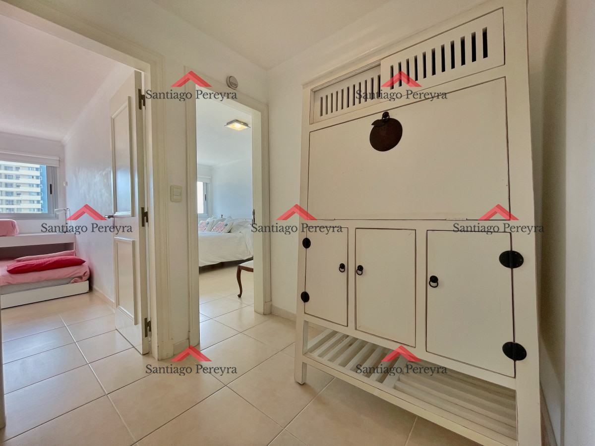 Apartamento ID.1768 - Moderno apartamento en venta a pasos de la playa 2 dormitorios 2 baños cocina con lavadero balcon y amenities